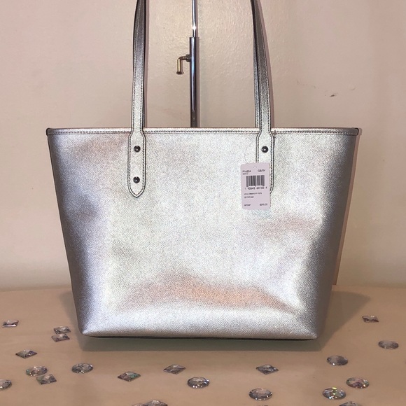 ‼️LAST ONE‼️COACH💝 CITY ZIP TOTE METALLIC SILVER - Picture 2 of 6